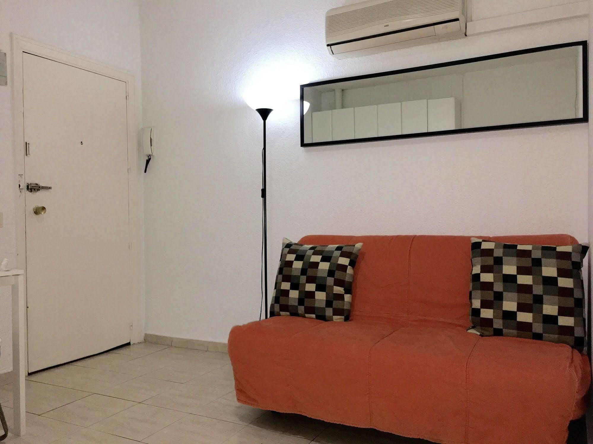 Apartamentos Arapiles Madrid Exterior photo